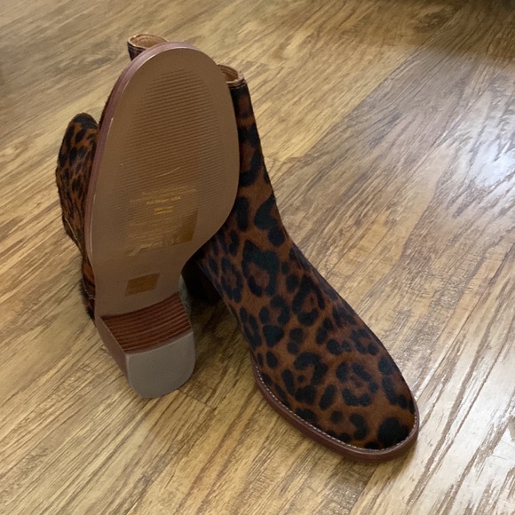 Madewell Autumn High Chelsea Boot in Leopard Calf Hair - Picture 7 of 9